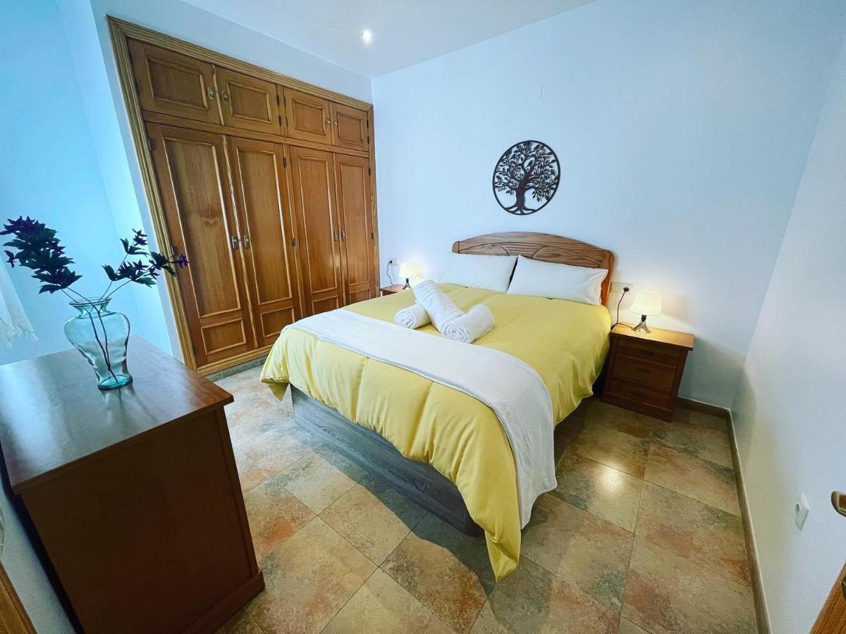 Apartamentos Colon Pondos Linares (Jaen) Esterno foto