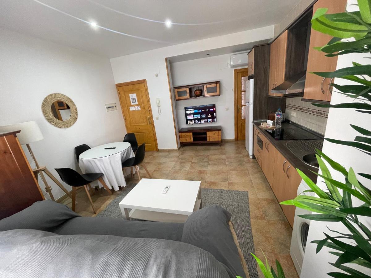 Apartamentos Colon Pondos Linares (Jaen) Esterno foto